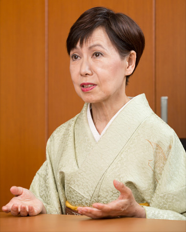 田中優子総長